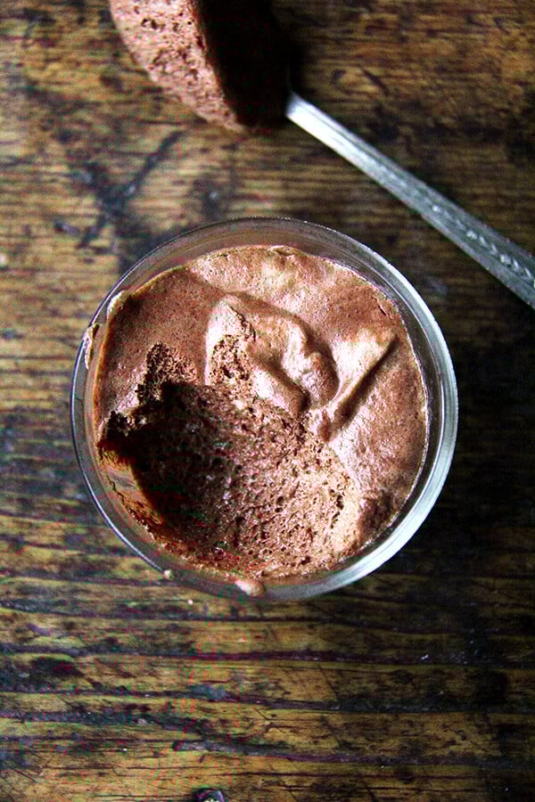 vegan chocolate mousse aquafaba almond milk - Article 1